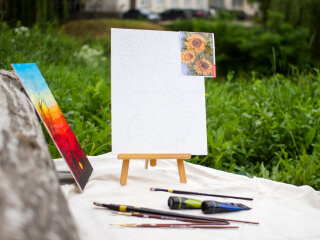 Малюнок на полотні